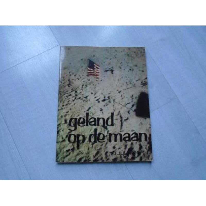 geland op de maan