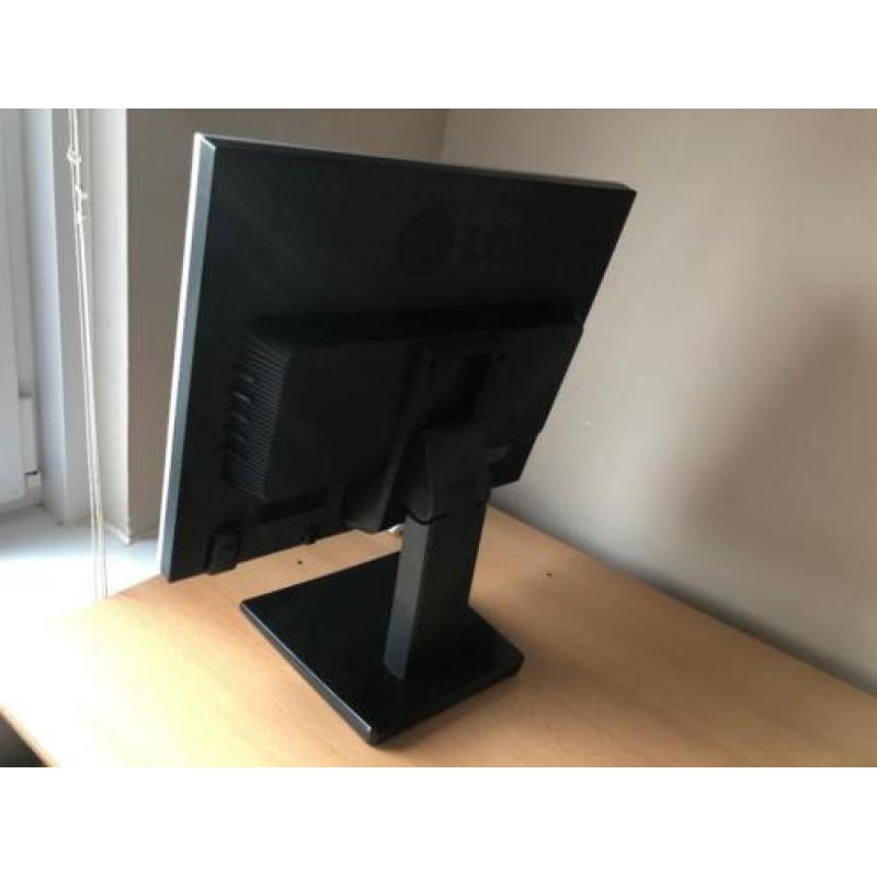 LG L1953HR Zilver, Zwart 19" TFT monitor