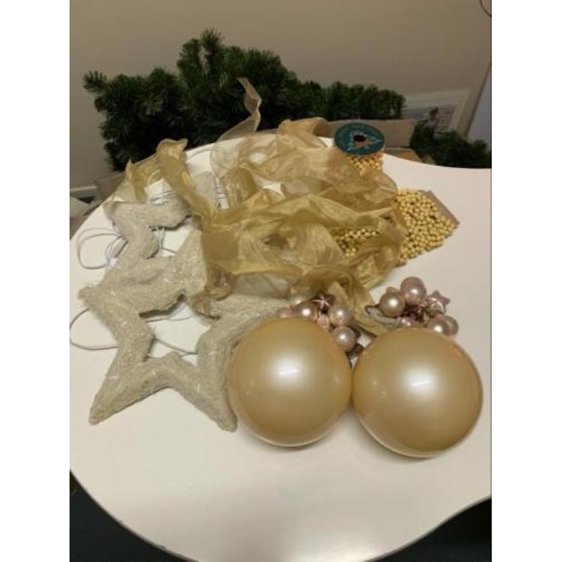 Kerst artikelen met 4 sets nieuwe verlichting