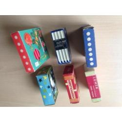 6 oude doosjes met kaarsen