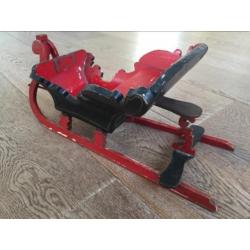Antieke arreslee speelgoed kerstversiering slee