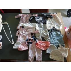 Meisjes babykleding maat 50 & 56