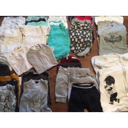 Zak vol babykleding jongen maat 50