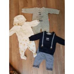 Pakket baby kleding/ jongens maat 50 / 56