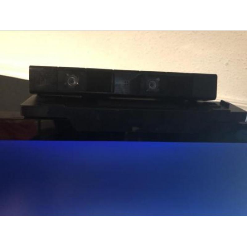 PS4 + 20 Games + 1 V2 Controller en camera ( opnieuw gepost)