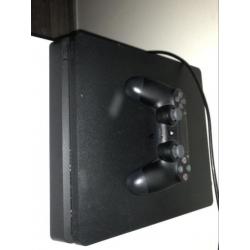 Playstation 4 slim