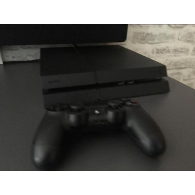 PlayStation 4 1TB met 5 spellen