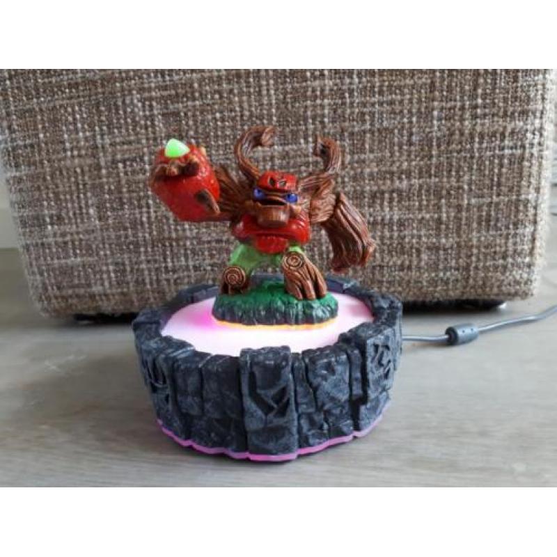 Skylanders giants 5 figuren, portal en spel