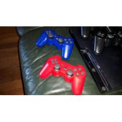 Playstation 3 met 41 spellen en 4 controllers