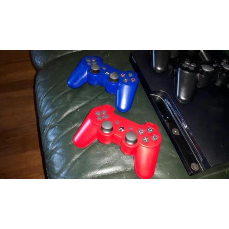 Playstation 3 met 41 spellen en 4 controllers