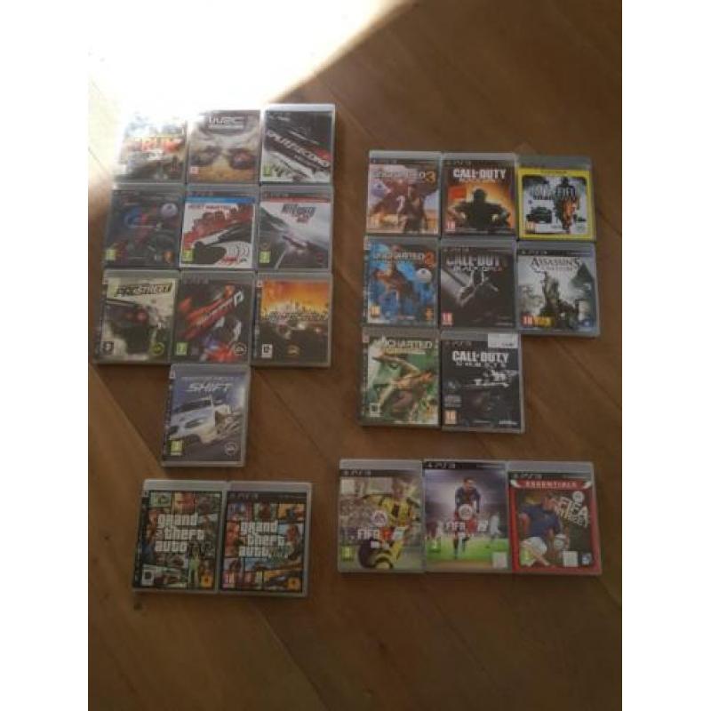 Sony playstation 3 320gb, 3 controllers, 23 spellen
