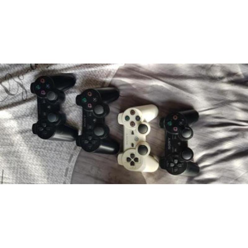 Nette Playstation 3 met veel extra's
