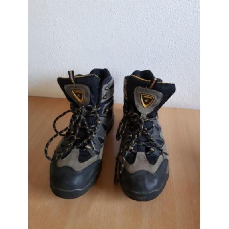 Bergschoenen mt 40