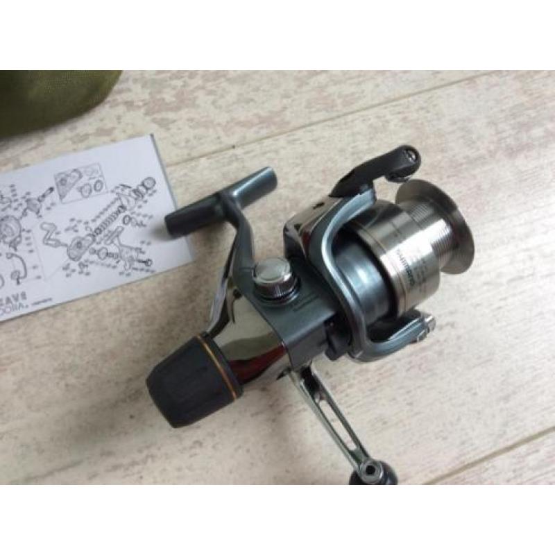 nieuwe shimano nexave 2500 RA molen