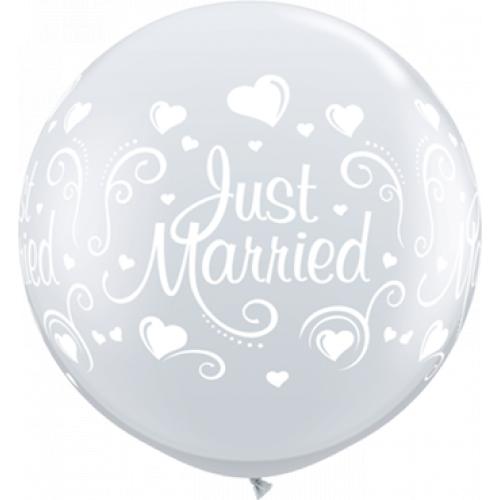 Qualatex Just Married Hearts Crystal Diamond Clear (Transparent) Latex Round 36in 90cm