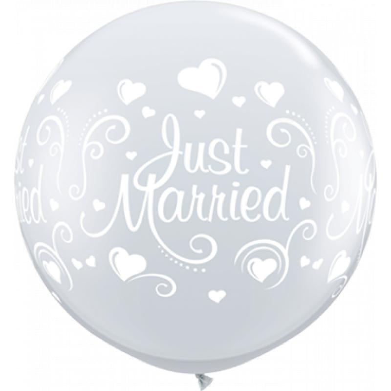 Qualatex Just Married Hearts Crystal Diamond Clear (Transparent) Latex Round 36in 90cm